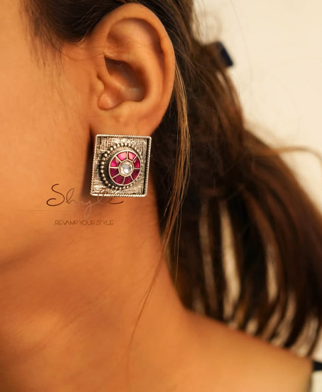 Essence Intricate Kundan Square Statement Studs