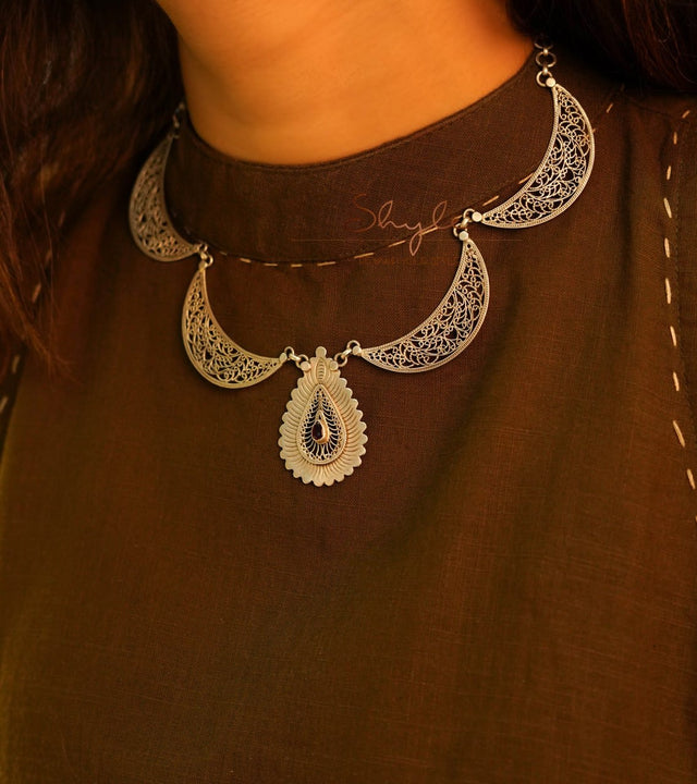 Mizoya Intricate Crescent Moon Drop Necklace Set