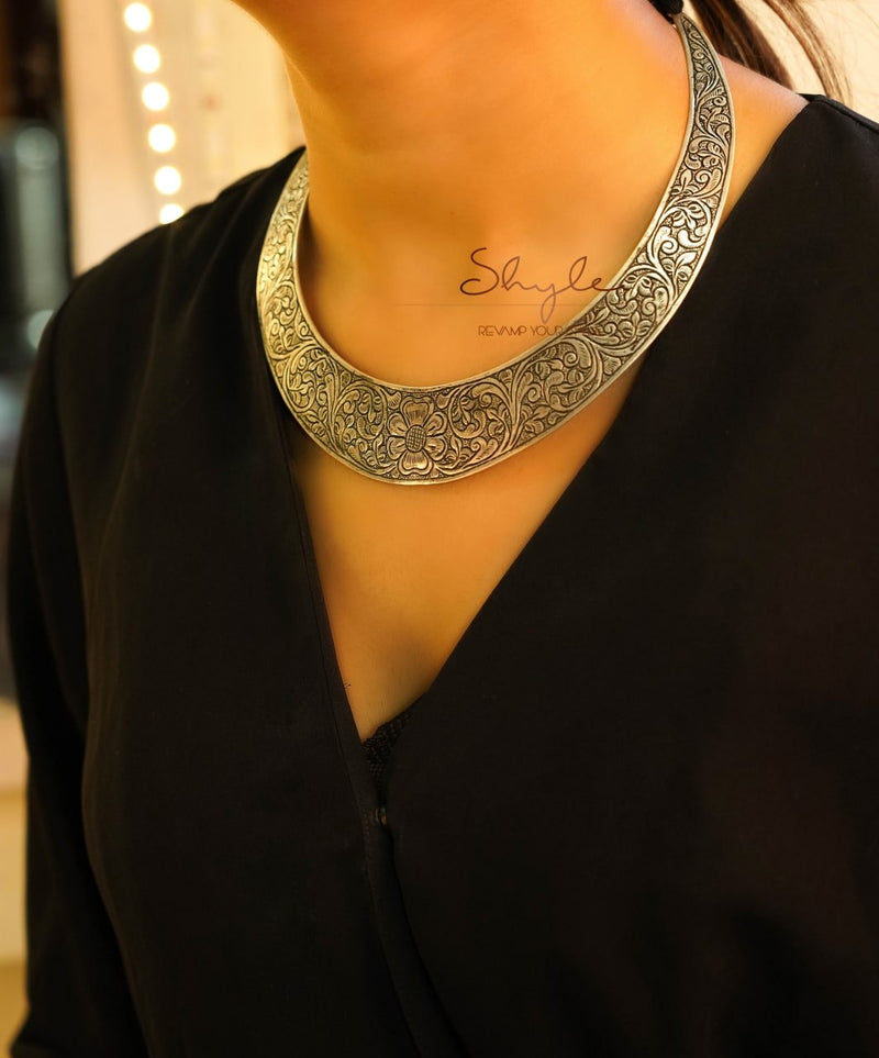 Mizoya Floral Mandaai Intricate Timeless Hasli