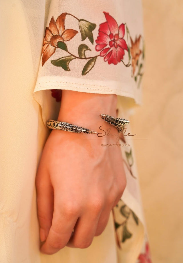 Tattva Dual Parrot Motif Chitai Classic Kada