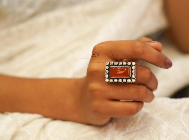 Essence Jadau Orange Jade Cocktail Ring