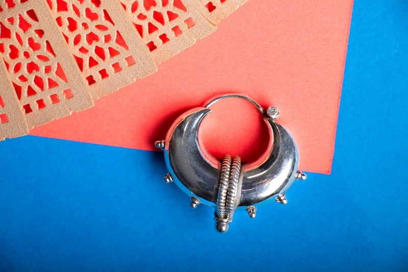 925 pure silver fine classic hoops, side view