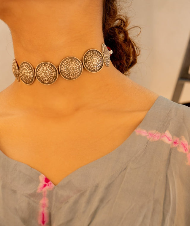 Adya Intricate Circular motif Sequence Choker Set