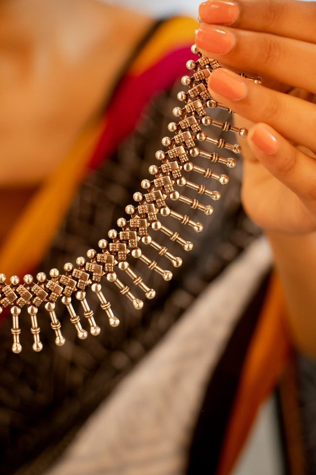 Adya Versatile Line Drop Necklace
