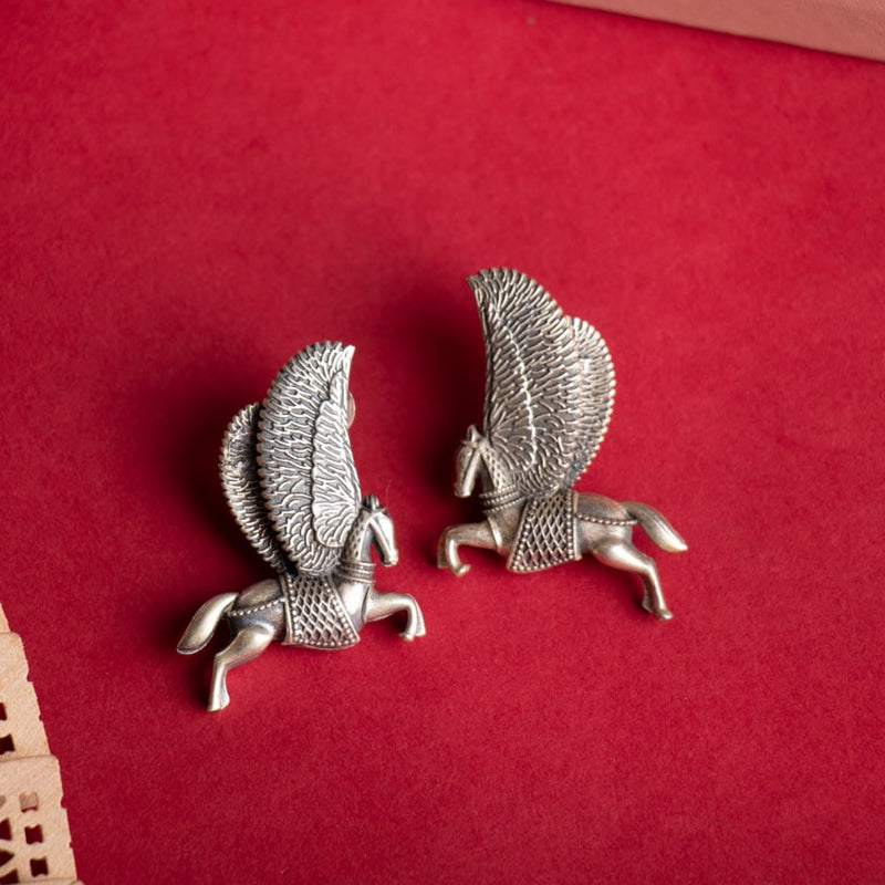 92.5 sterling silver Tattva Statement Shaahi Ghoda Stud Earring, view 3