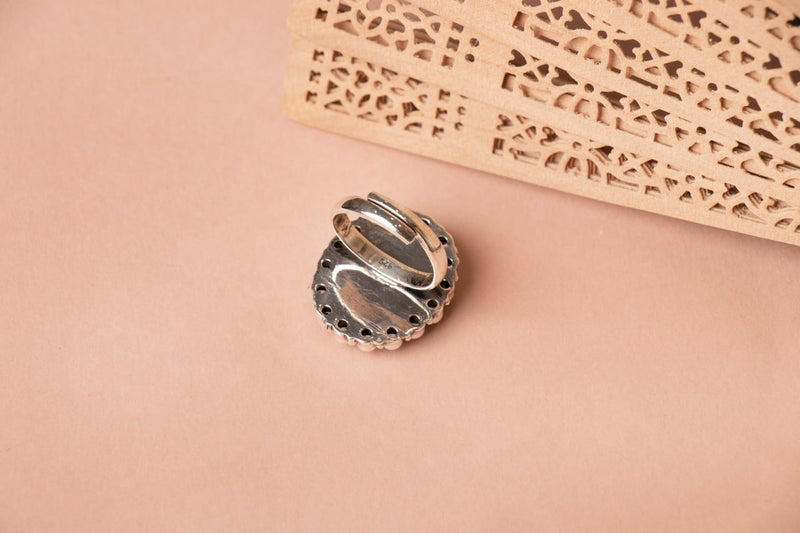 Essence Multistone Classic Ring