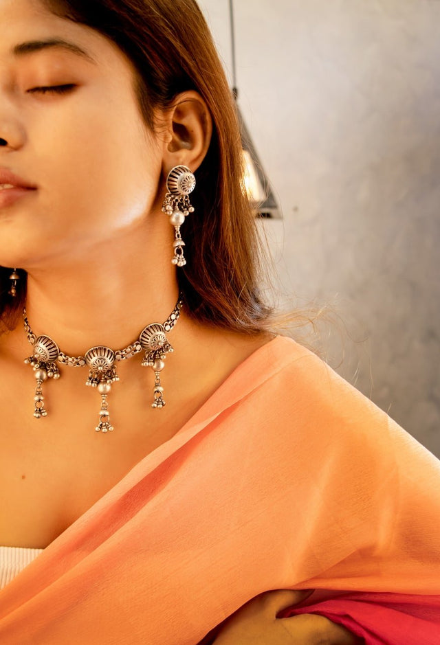 Tattva Carved Embossed Motif Ghughri Drop Choker Set