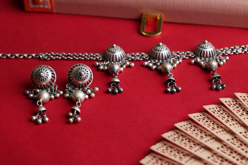 Tattva Carved Embossed Motif Ghughri Drop Choker Set