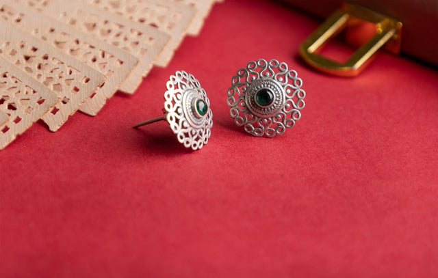 Moh Fine Carved Versatile Stud Earring