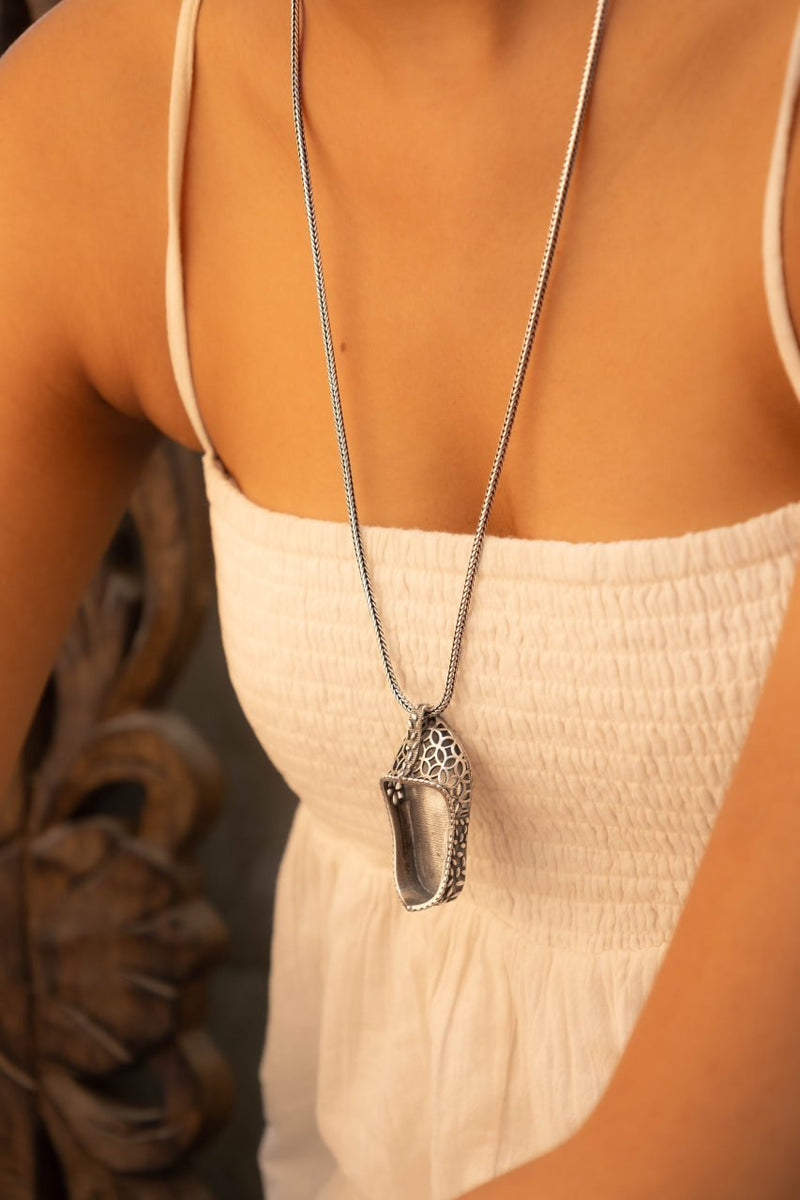 Maahri Chokhi Jutti Necklace