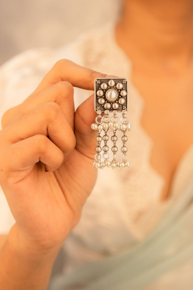 Tattva Pearl Jadau Tikdi Pearl Layered Earring