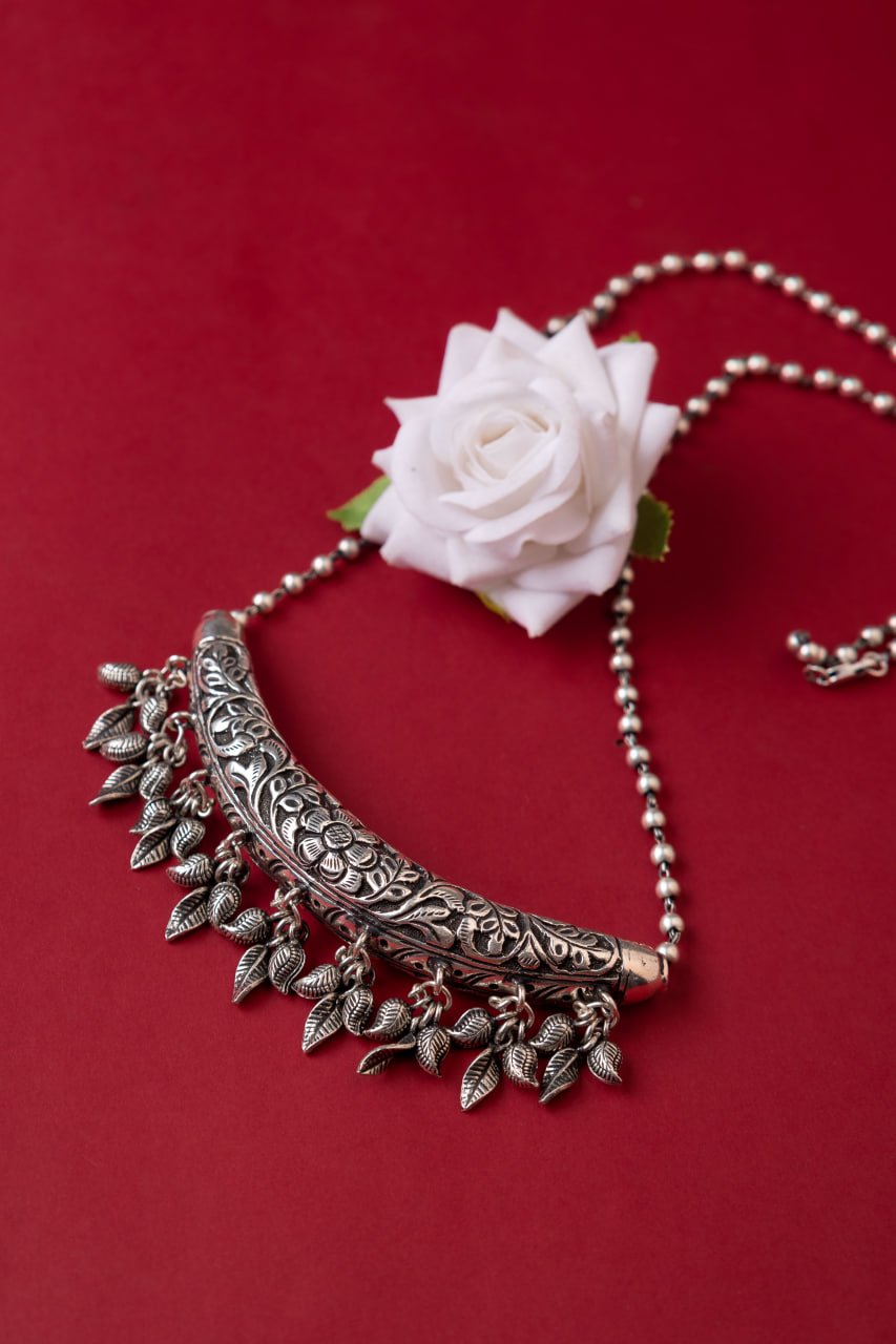 Tattva Leaf Droplets Chitai Ball Two Way Necklace