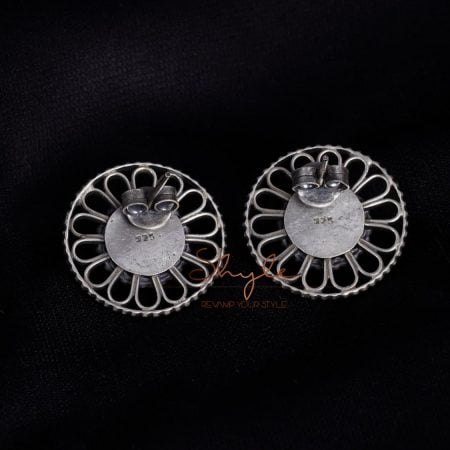 Mizoya Carved Embossed Earrings back