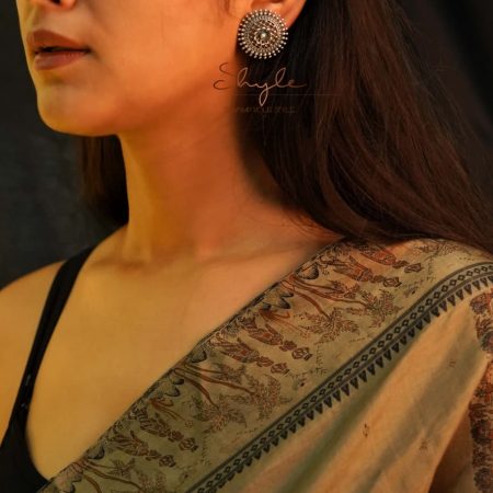 Adya Jali Motif Flower Embossed Earrings primary