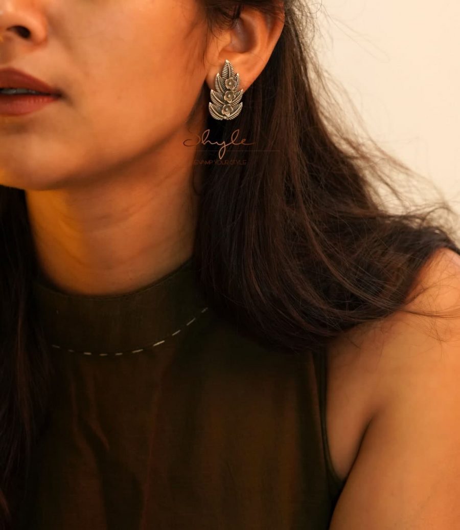 Moh Intricate Leaf Earrings model