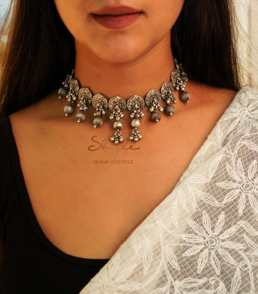 Anvaya Detailed Rawa Ghughri Necklace (1)