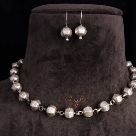 Moh Versatile Beads Necklace Set front